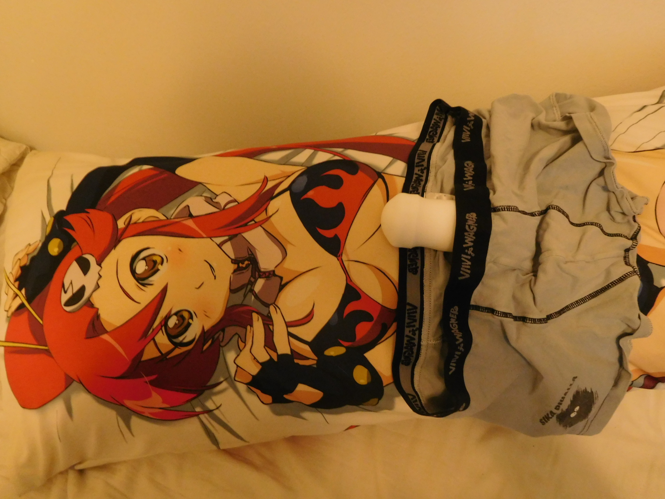 Body pillow with flesh light